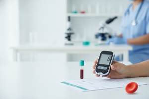 آزمایش هموگلوبین ای وان سی (HbA1c): معیار طلایی کنترل سهماهه